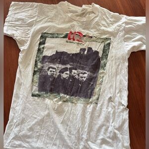 Vintage 1985 U2 The Unforgettable Fire Tour T-Shirt Screen Stars Single Stitch